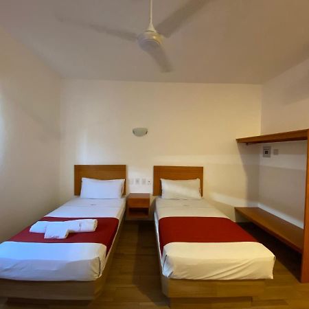 Hotel Lb Манзанило Екстериор снимка