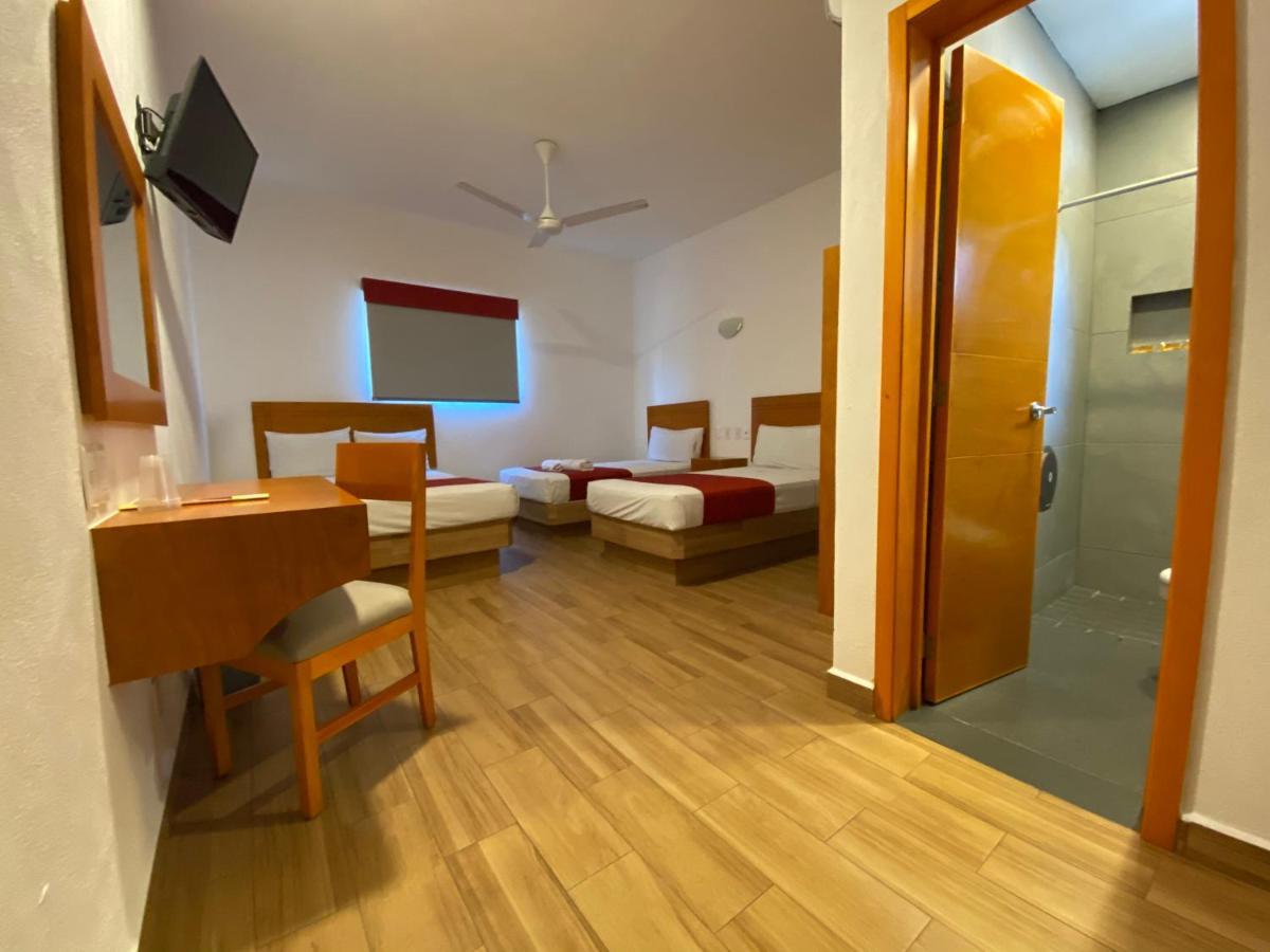 Hotel Lb Манзанило Екстериор снимка