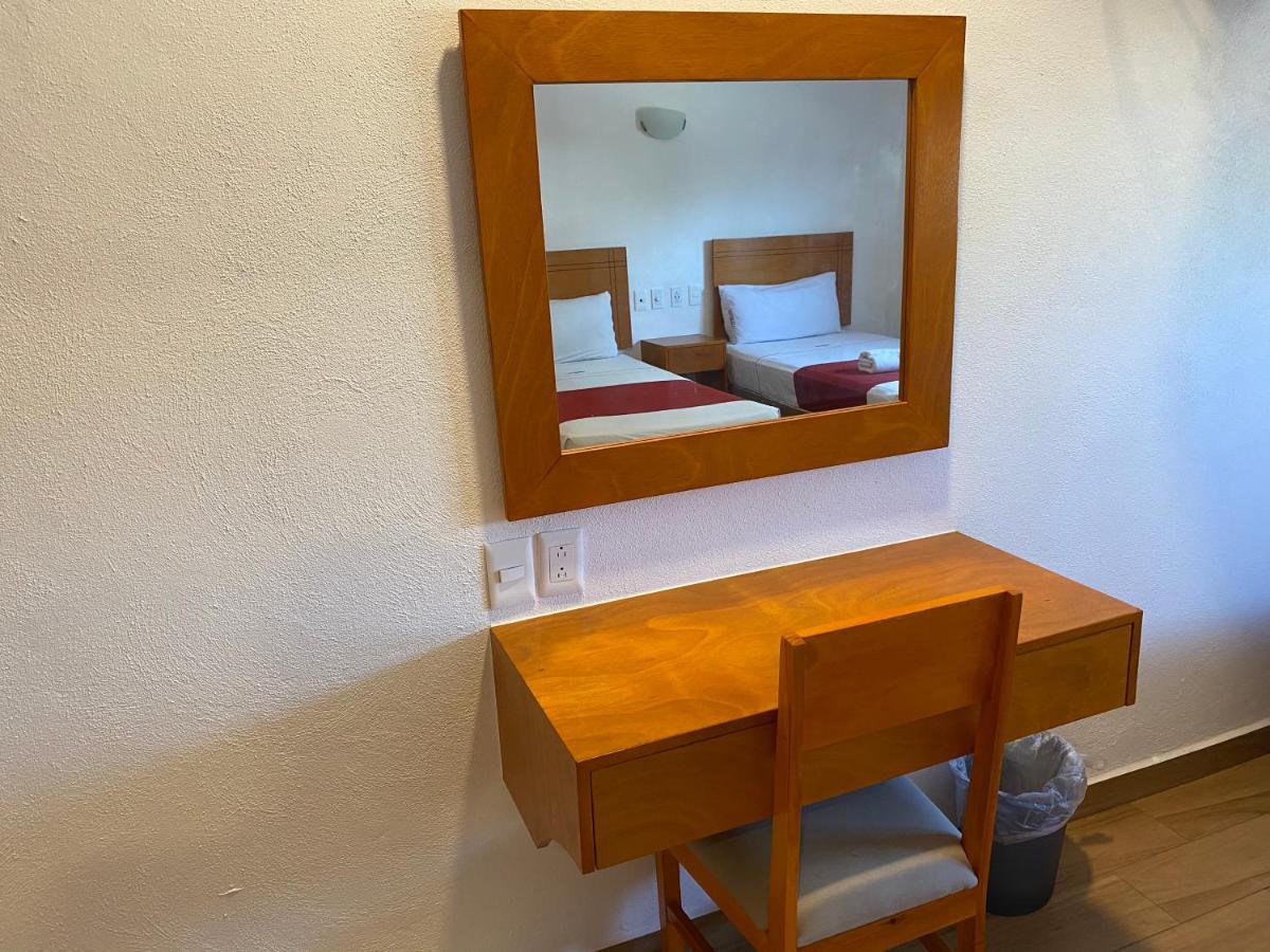Hotel Lb Манзанило Екстериор снимка