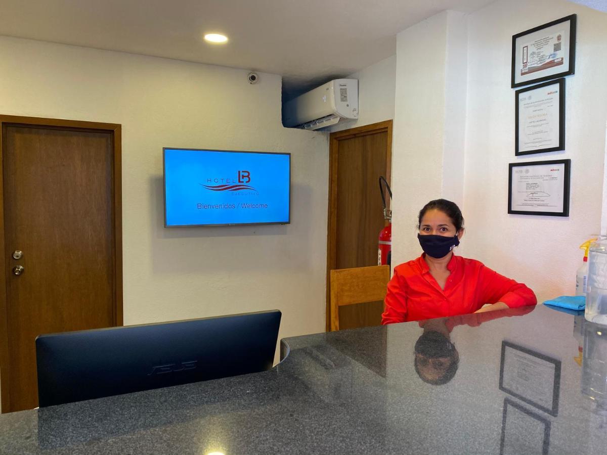 Hotel Lb Манзанило Екстериор снимка