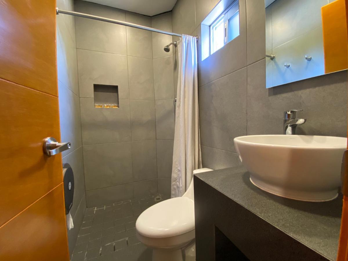 Hotel Lb Манзанило Екстериор снимка